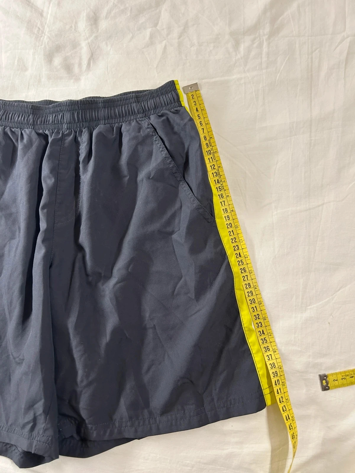 Short gris à rayures jaune vintage artengo – photo 6